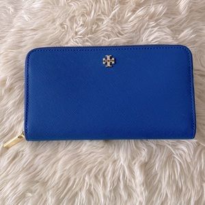 Tory Burch wallet